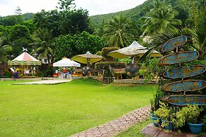 Hidden Valley Mountain and Wavepool Resort