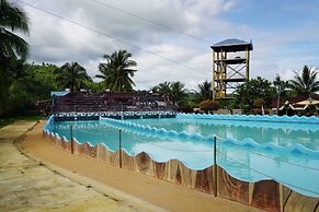 Hidden Valley Mountain and Wavepool Resort