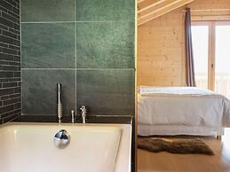 Luxury Chalet With Sauna and Garden