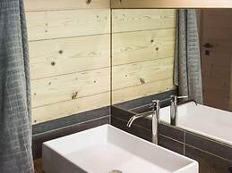 Luxury Chalet With Sauna and Garden