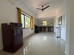 Mango Tree House