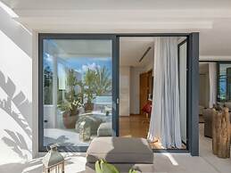 Villa With Multiple Outdoor Terrace