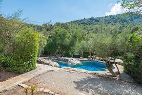 Casa De Piedra - Villa With Private Pool