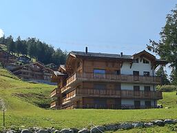 Apartment for Larger Gatherings