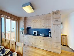 Apartment for Larger Gatherings