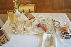 Goldengel Suiten im Herzen von Kaltern