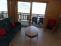 Spacious Apartment With Firepllace