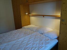 Spacious Apartment With Firepllace