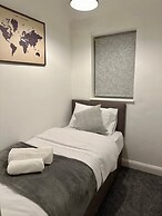 Saunton 3 Bedroom and 1 Bathroom House