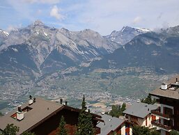 Mountain Apartment With Parking