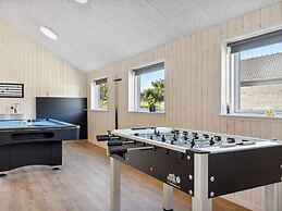 5 Star Holiday Home in Romo