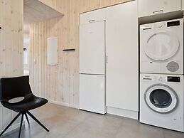 5 Star Holiday Home in Romo