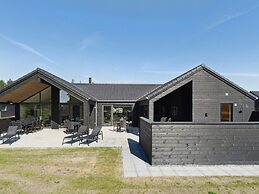 5 Star Holiday Home in Romo