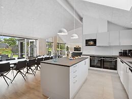 5 Star Holiday Home in Romo