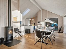 5 Star Holiday Home in Romo