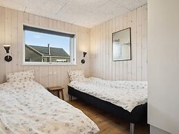 5 Star Holiday Home in Romo