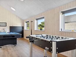 5 Star Holiday Home in Romo
