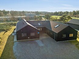 5 Star Holiday Home in Romo