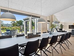 5 Star Holiday Home in Romo