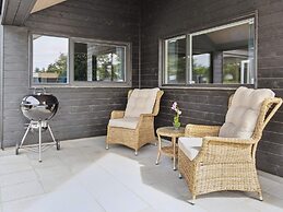 5 Star Holiday Home in Romo