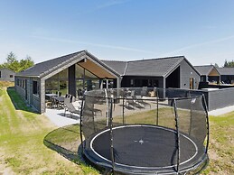 5 Star Holiday Home in Romo