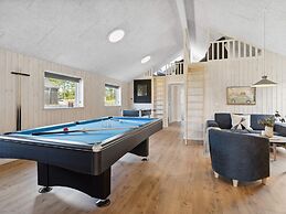 5 Star Holiday Home in Romo