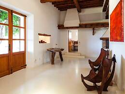 Magnificent Villa With Infinity Pool