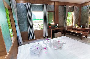 Trang An River Mountain Ecolodge