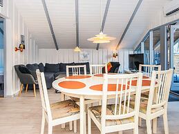 6 Person Holiday Home in Give