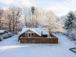 6 Person Holiday Home in Give