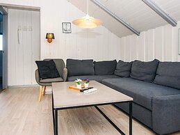 6 Person Holiday Home in Give