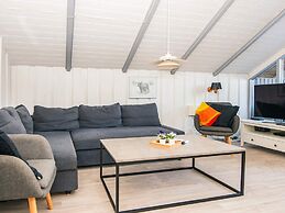 6 Person Holiday Home in Give