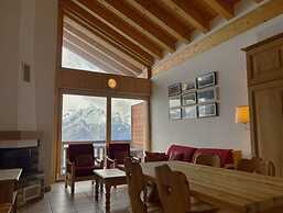 Stunning Apartment With Valley and Mountains