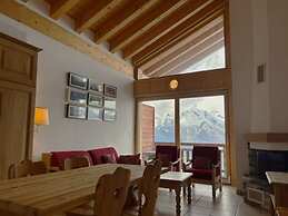 Stunning Apartment With Valley and Mountains