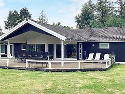 4 Star Holiday Home in Vaeggerlose