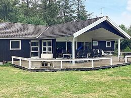 4 Star Holiday Home in Vaeggerlose