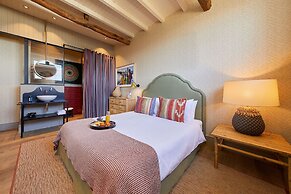 THE PINTA Boutique Hotel