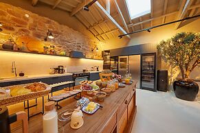 THE PINTA Boutique Hotel