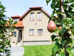 Charming Villa With Internet