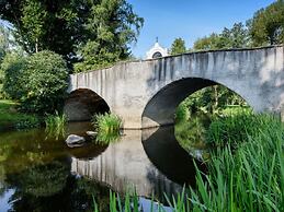 Charming Villa With Internet