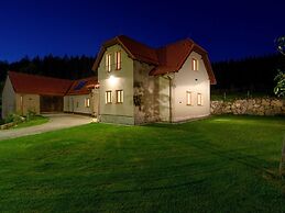 Charming Villa With Internet