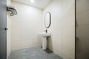 Hwaseong Stay13 Hotel