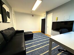 Tilton Teacup 3rd Floor Walk up