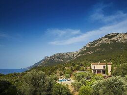 Holiday Home With Spacious Lounge Area