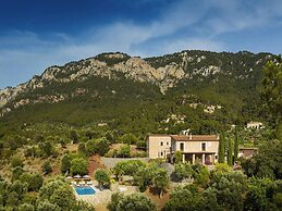 Holiday Home With Spacious Lounge Area