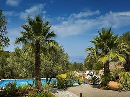 Holiday Home With Spacious Lounge Area