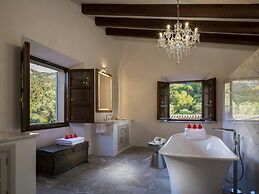 Holiday Home With Spacious Lounge Area