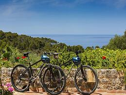 Holiday Home With Spacious Lounge Area