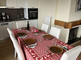 Cozy Apartment in Valley With Patio