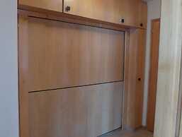 Cozy Apartment in Valley With Patio